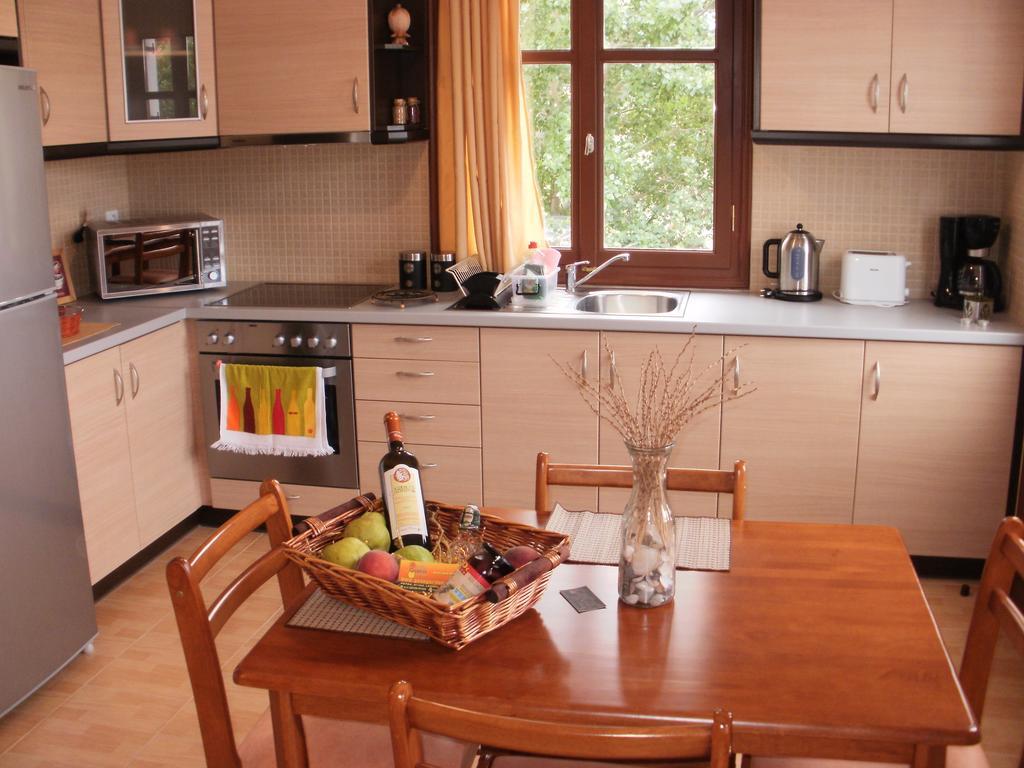 Gaea Gardens Studios & Villas Petra  Esterno foto