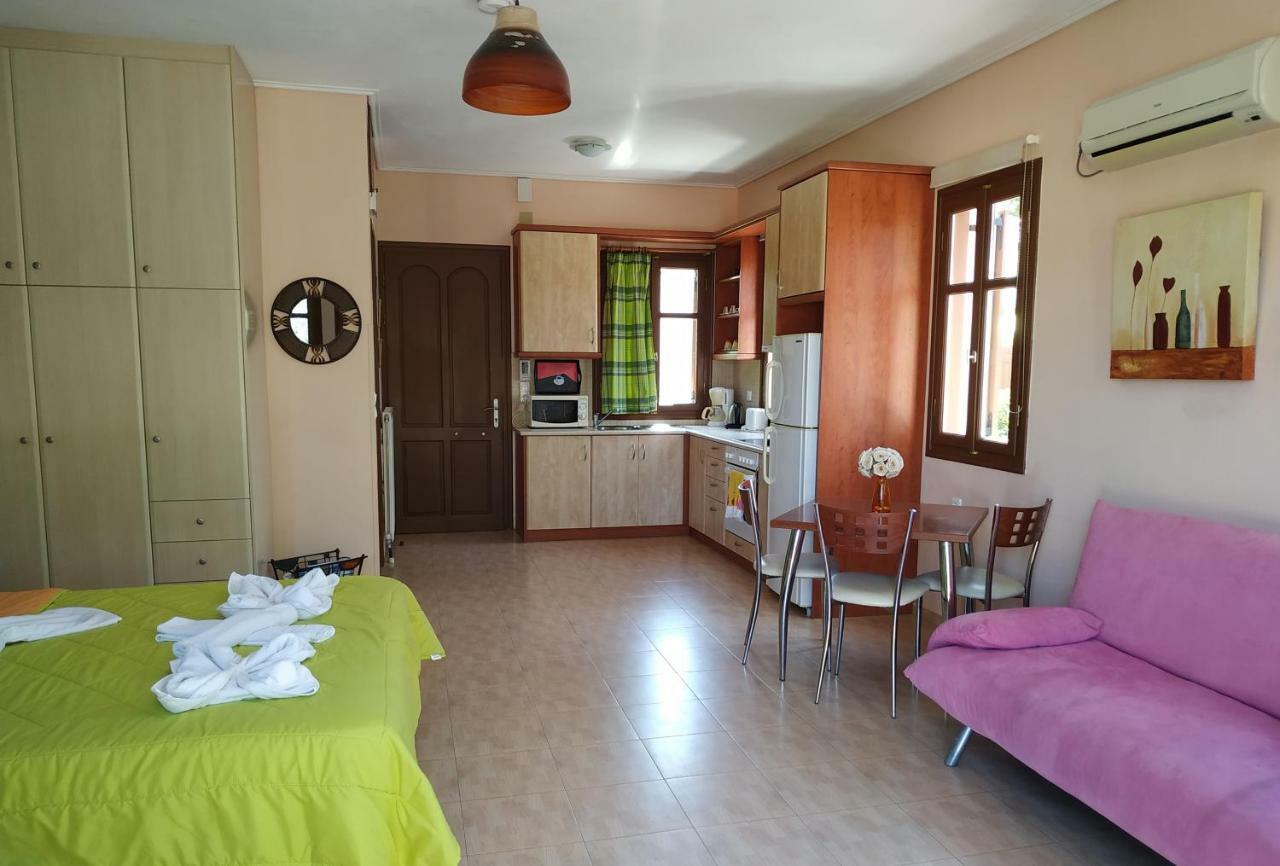 Gaea Gardens Studios & Villas Petra  Esterno foto