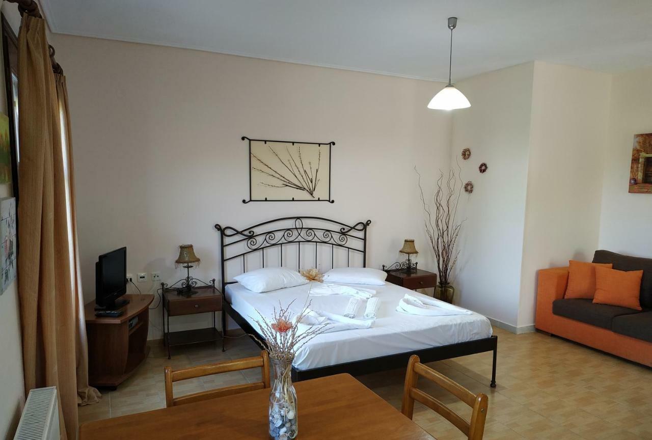 Gaea Gardens Studios & Villas Petra  Esterno foto